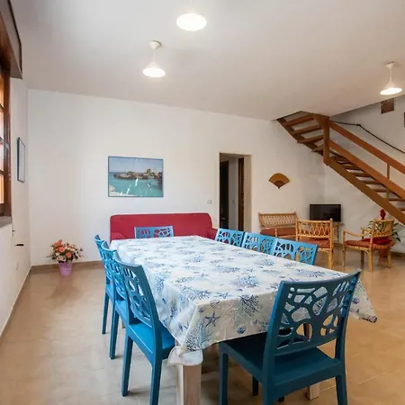 Ilaria Apartmán Torre Lapillo